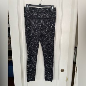 Carly Jean Los Angeles size medium leggings